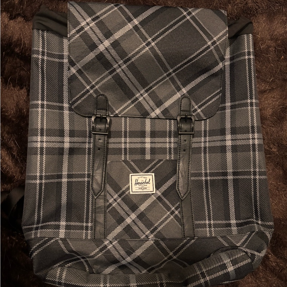 *Rare* Plaid Herschel Supply Co. Small backpack - Picture 2 of 9